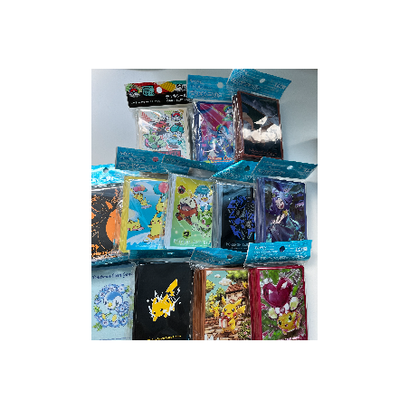 300 PTS - Sleeves Officielles Pokémon Center (Modèle Aléatoire)